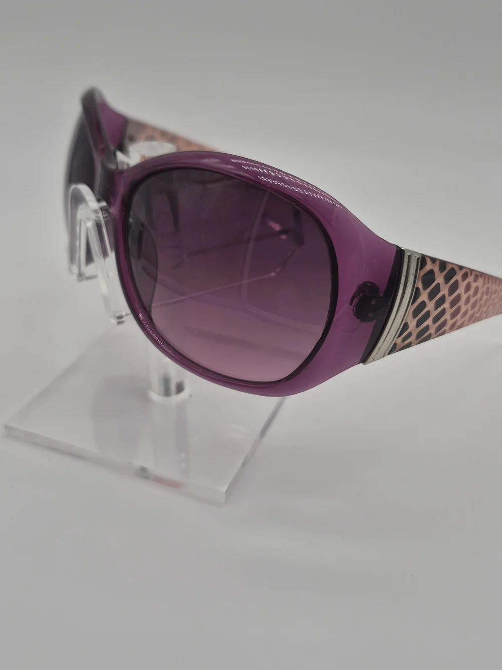 Foster Grant statement purple
